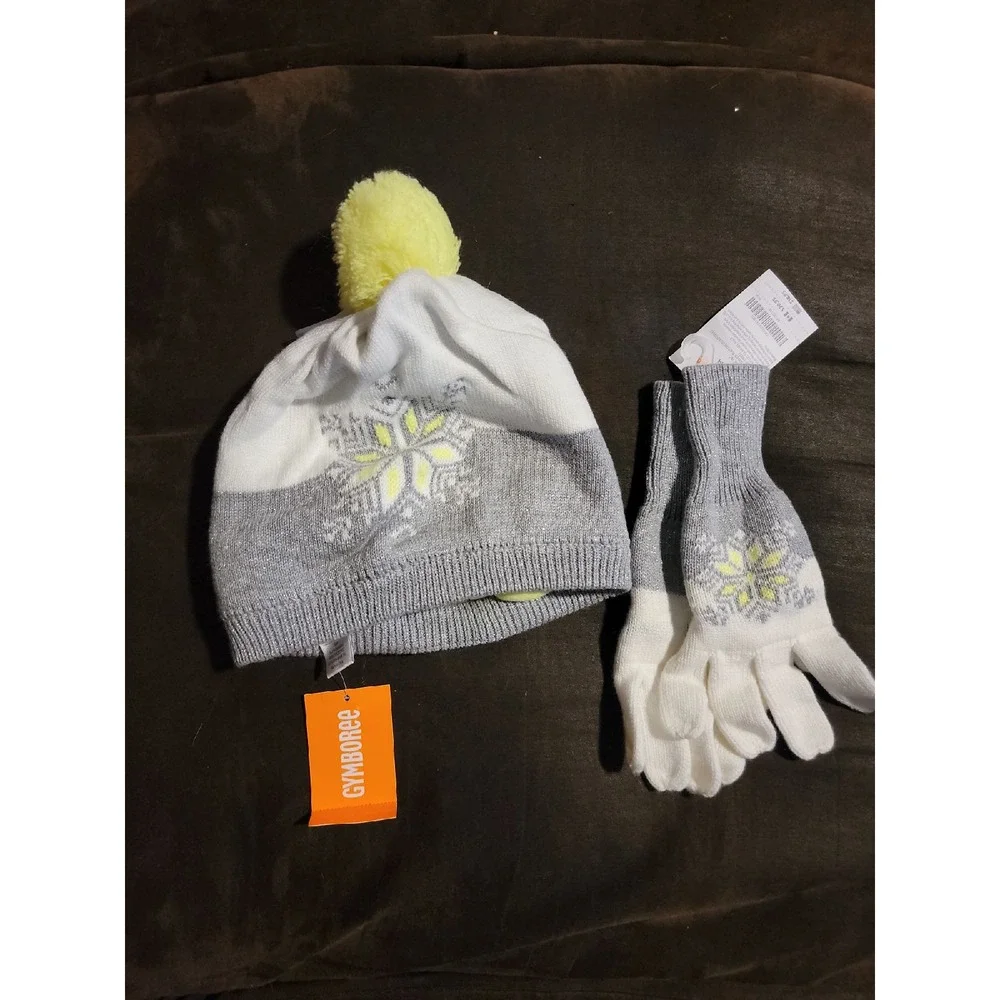 Gymboree cozy ski lodge snowflake hat and matching gloves size‎ medium nwt